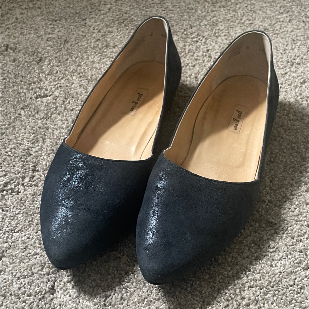 Paul Green navy leather flats Sz 9 slight metallic hue leather lined almond toe